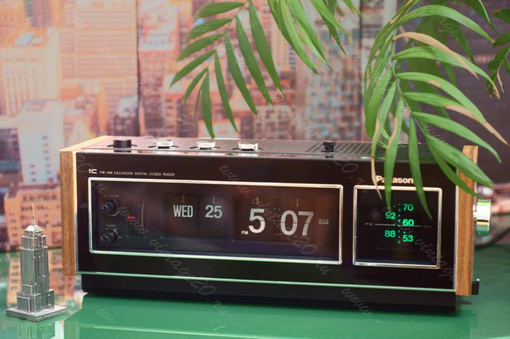 Panasonic уникальные перекидные часы с календарем